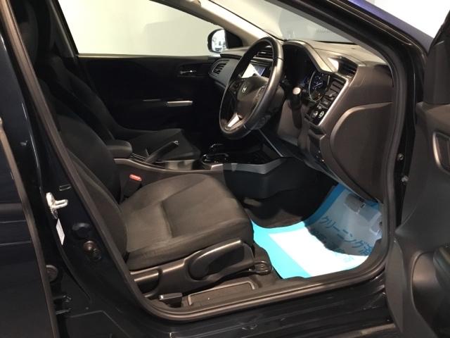 �t�B�b�g���̂���V�[�g�B�g�̂���������Ǝx���Ă����̂ŁA�����Ԃ̉^�]�����K�ɃT�|�[�g���Ă���܂��B