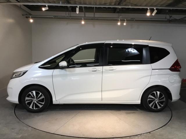 フリード Ｇ　メモリーナビ　リアカメラ　ＥＴＣ　ＤＶＤ再生機能　セキュリティアラーム　片側電動両側スライドドア　スマートキーシステム　運転席エアバッグ　ＡＣ　パワーウインド　横滑り防止　ＬＥＤライト　フルセグ（7枚目）