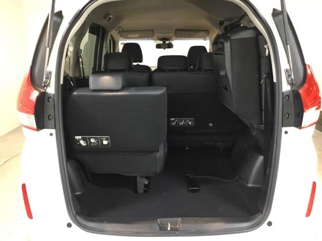 フリード Ｇ　メモリーナビ　リアカメラ　ＥＴＣ　ＤＶＤ再生機能　セキュリティアラーム　片側電動両側スライドドア　スマートキーシステム　運転席エアバッグ　ＡＣ　パワーウインド　横滑り防止　ＬＥＤライト　フルセグ（11枚目）