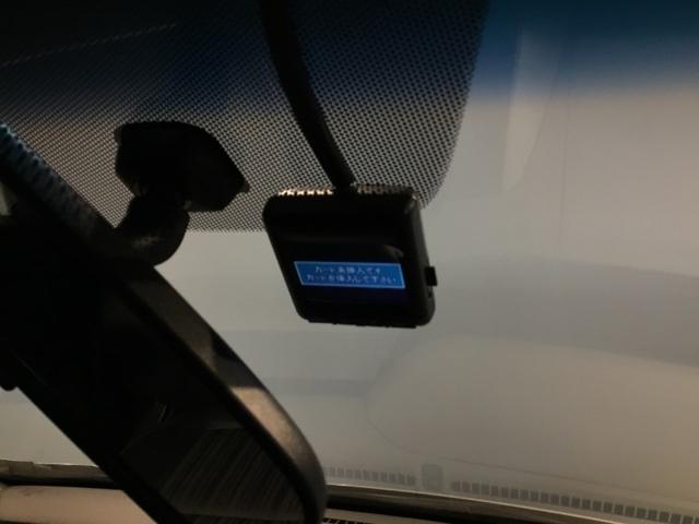 フリード Ｇ　メモリーナビ　リアカメラ　ＥＴＣ　ＤＶＤ再生機能　セキュリティアラーム　片側電動両側スライドドア　スマートキーシステム　運転席エアバッグ　ＡＣ　パワーウインド　横滑り防止　ＬＥＤライト　フルセグ（18枚目）