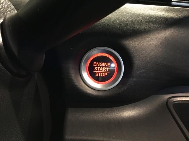 フリード Ｇ　メモリーナビ　リアカメラ　ＥＴＣ　ＤＶＤ再生機能　セキュリティアラーム　片側電動両側スライドドア　スマートキーシステム　運転席エアバッグ　ＡＣ　パワーウインド　横滑り防止　ＬＥＤライト　フルセグ（24枚目）