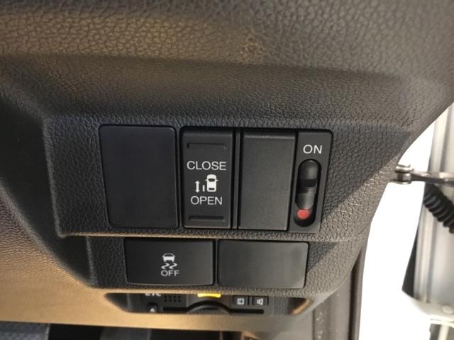 フリード Ｇ　メモリーナビ　リアカメラ　ＥＴＣ　ＤＶＤ再生機能　セキュリティアラーム　片側電動両側スライドドア　スマートキーシステム　運転席エアバッグ　ＡＣ　パワーウインド　横滑り防止　ＬＥＤライト　フルセグ（25枚目）