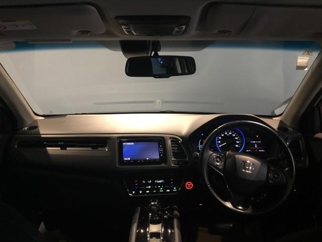 ヴェゼル ハイブリッドＸ・ホンダセンシング　メモリーナビ　ＥＴＣ　リアカメラ　地デジＴＶ　アクティブクルーズコントロール　サイドカーテンエアバック　スマートキープッシュスタート　ＬＥＤヘッドライト　横滑り防止機能　ＤＶＤ再生　ナビＴＶ　ＡＢＳ付（2枚目）