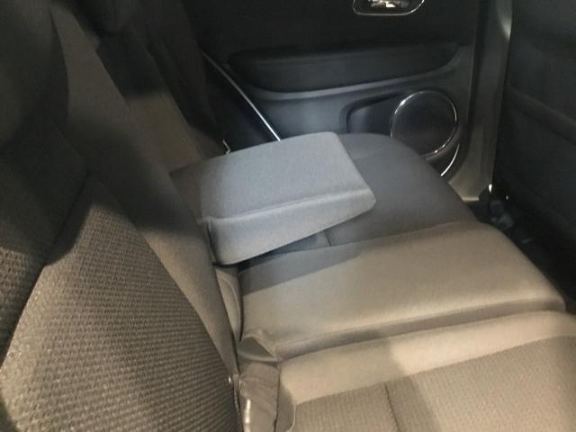 ヴェゼル ハイブリッドＸ・ホンダセンシング　メモリーナビ　ＥＴＣ　リアカメラ　地デジＴＶ　アクティブクルーズコントロール　サイドカーテンエアバック　スマートキープッシュスタート　ＬＥＤヘッドライト　横滑り防止機能　ＤＶＤ再生　ナビＴＶ　ＡＢＳ付（15枚目）