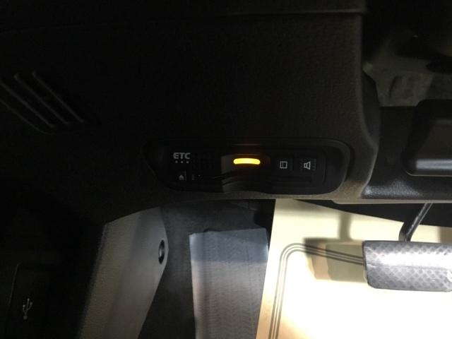 ヴェゼル ハイブリッドＸ・ホンダセンシング　メモリーナビ　ＥＴＣ　リアカメラ　地デジＴＶ　アクティブクルーズコントロール　サイドカーテンエアバック　スマートキープッシュスタート　ＬＥＤヘッドライト　横滑り防止機能　ＤＶＤ再生　ナビＴＶ　ＡＢＳ付（24枚目）