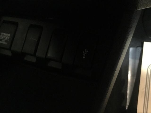 ヴェゼル ハイブリッドＸ・ホンダセンシング　メモリーナビ　ＥＴＣ　リアカメラ　地デジＴＶ　アクティブクルーズコントロール　サイドカーテンエアバック　スマートキープッシュスタート　ＬＥＤヘッドライト　横滑り防止機能　ＤＶＤ再生　ナビＴＶ　ＡＢＳ付（25枚目）