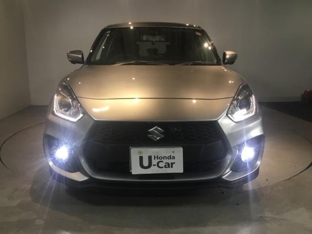 �y�k�d�c�w�b�h���C�g�z����������Ă��܂��B��ԑ��s����J�̓��ɖ��邭���S�ɑO�����Ƃ炷���Ƃ��o���܂��B�Ό��Ԃ���������₷���̂ő���ɐڋ߂�m�点�邱�Ƃ��o���܂��B