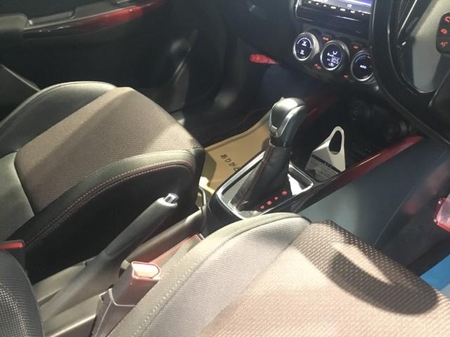 �^�]�Ȏ��ӂ̃X�}�[�g�ȃ��C�A�E�g���A����̂��₷���������B���K�ȃh���C�u���T�|�[�g���܂��B�p�[�L���O�u���[�L�́A�g���₷���n���h�^�C�v�̃T�C�h�u���[�L�ł��B