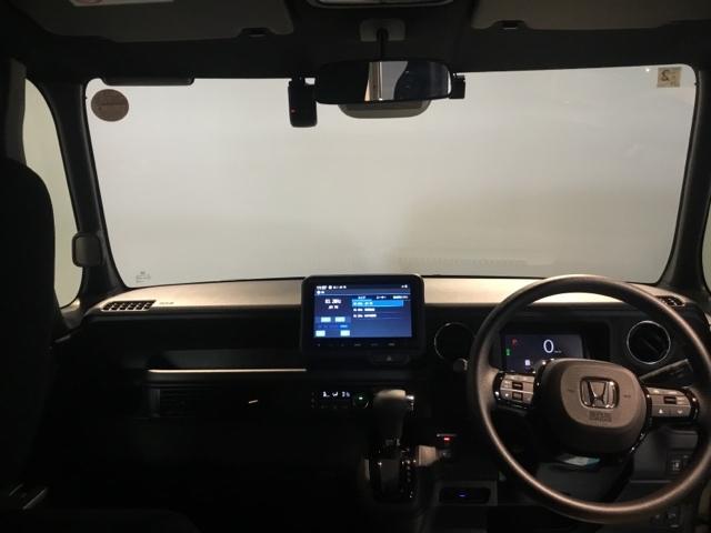 Ｎ－ＢＯＸカスタム ベースグレード　試乗車　メモリーナビ　ドラレコ　ＥＴＣ　Ｐソナー　ナビテレビ　レーダーブレーキサポート　地デジ対応　サイドエアバック　Ｓヒータ　スマートキー＆プッシュスタート　横滑り防止　ＵＳＢ　盗難防止　エアバック（2枚目）