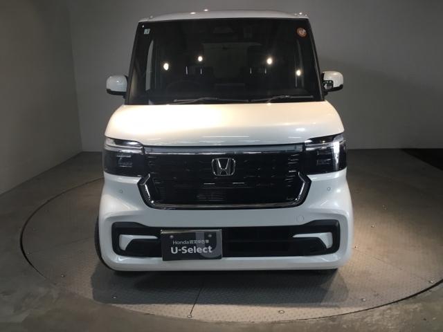 Ｎ－ＢＯＸカスタム ベースグレード　試乗車　メモリーナビ　ドラレコ　ＥＴＣ　Ｐソナー　ナビテレビ　レーダーブレーキサポート　地デジ対応　サイドエアバック　Ｓヒータ　スマートキー＆プッシュスタート　横滑り防止　ＵＳＢ　盗難防止　エアバック（6枚目）