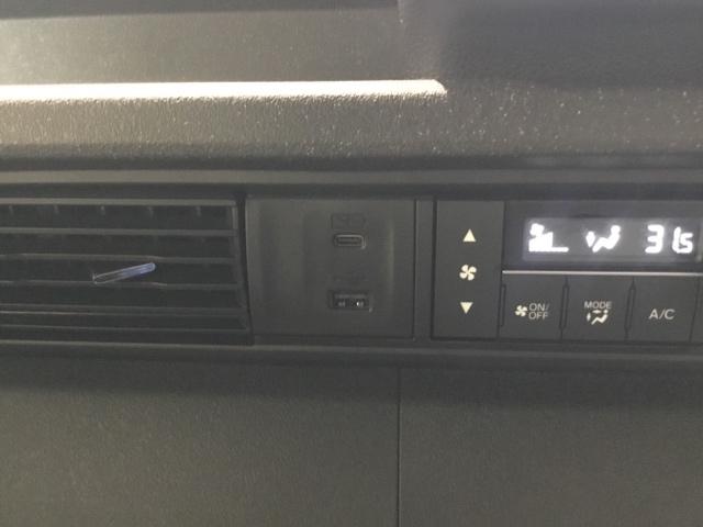 Ｎ－ＢＯＸカスタム ベースグレード　試乗車　メモリーナビ　ドラレコ　ＥＴＣ　Ｐソナー　ナビテレビ　レーダーブレーキサポート　地デジ対応　サイドエアバック　Ｓヒータ　スマートキー＆プッシュスタート　横滑り防止　ＵＳＢ　盗難防止　エアバック（27枚目）