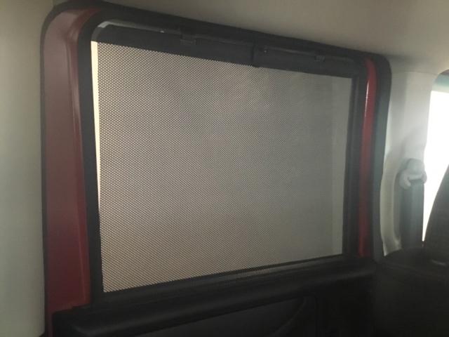 Ｎ－ＢＯＸカスタム ２トーンカラースタイルＧ・Ｌパッケージ　メモリーナビ　ＤＶＤ　ＣＤ　リアカメラ　キーフリー　イモビライザー　ワンセグ　ナビ＆ＴＶ　パワーステアリング　Ｗエアバック　横滑り防止　オートエアコン　ＡＢＳ　両側スライド片側電動ドア　ベンチシート（16枚目）