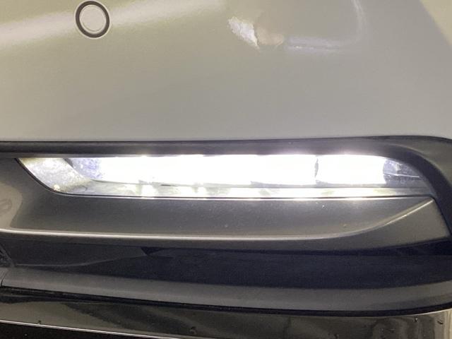 ヴェゼル e:HEVPLaY メモリーナビ フルセグ 全周囲カメラ ETC ドラレコ 前後センサー カーテンエアバック イモビ シ-トヒ-タ- 衝突軽減装置 LEDヘッドランプ キーレスエントリー フルオートエアコン Rカメラ(27枚目)