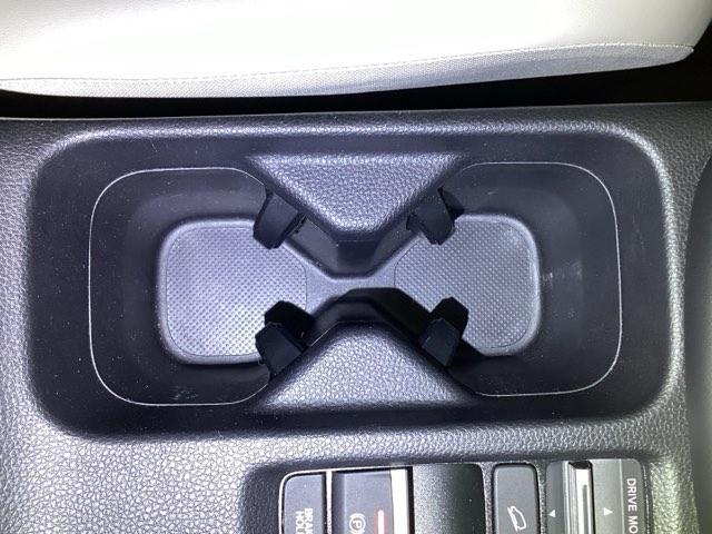 ヴェゼル e:HEVPLaY メモリーナビ フルセグ 全周囲カメラ ETC ドラレコ 前後センサー カーテンエアバック イモビ シ-トヒ-タ- 衝突軽減装置 LEDヘッドランプ キーレスエントリー フルオートエアコン Rカメラ(34枚目)