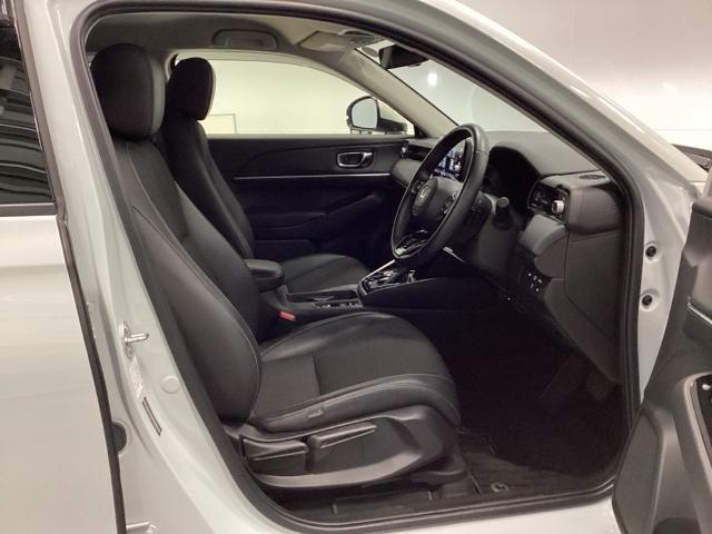 ヴェゼル e:HEVZ メモリーナビ フルセグ リアカメラ ETC ドラレコ Sヒータ 電動テールゲート サイドエアバッグ 後カメラ 前後障害物センサー 横滑防止装置 エアコン LEDヘットライト パワステ USB接続(15枚目)