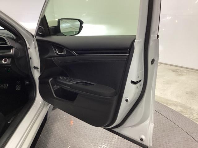 ���������͓��X�����̃z���_�t�@�C�i���X���֗��ł��B�^�]�Ƌ��؂�����΂��̏�ő��R���\�ł��B