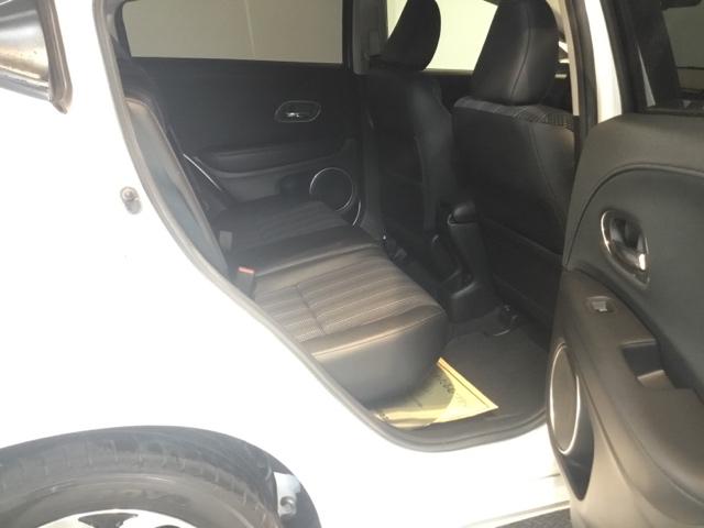 ヴェゼル ハイブリッドＺ・ホンダセンシング　リアカメラ　メモリーナビ　ＥＴＣ　両席エアバック　追突被害軽減ブレーキ　ＬＥＤヘットライト　スマートキープッシュスタート　整備記録簿　ＡＡＣ　盗難防止装置　キーフリー　ＡＢＳ　ナビ＆ＴＶ　ＶＳＡ（13枚目）