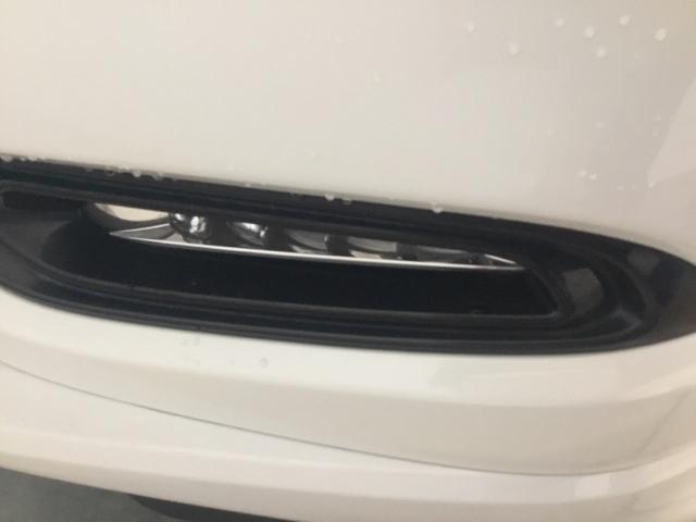 ヴェゼル ハイブリッドＺ・ホンダセンシング　リアカメラ　メモリーナビ　ＥＴＣ　両席エアバック　追突被害軽減ブレーキ　ＬＥＤヘットライト　スマートキープッシュスタート　整備記録簿　ＡＡＣ　盗難防止装置　キーフリー　ＡＢＳ　ナビ＆ＴＶ　ＶＳＡ（30枚目）