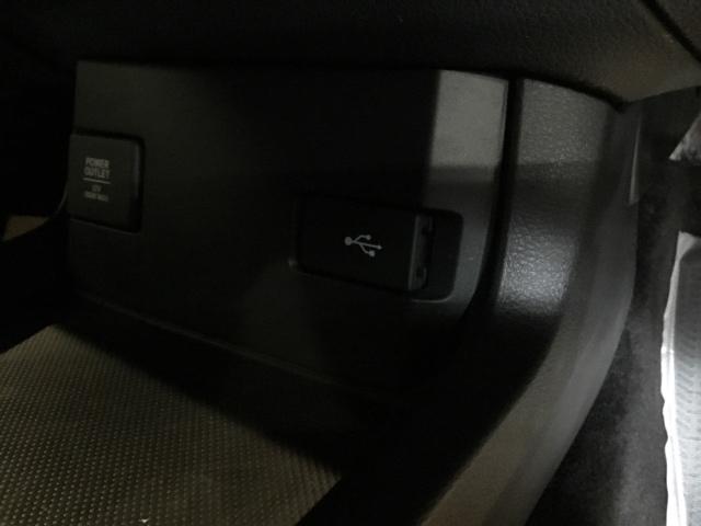 �t�r�a�`���[�W���[���ځB�X�}�[�g�t�H����^�u���b�g�[���Ȃǂ̏[�d�ɂƂĂ��֗��ł��B