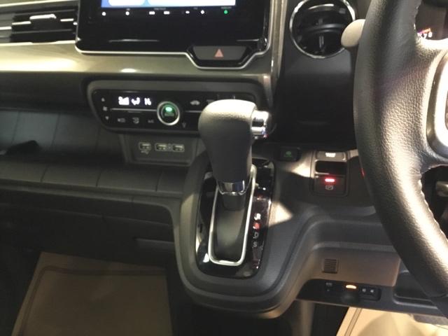 Ｎ－ＷＧＮカスタム Ｌ・ターボホンダセンシング　リアカメラ　ＥＴＣ　メモリーナビ　ＬＥＤヘットライト　サイドエアバッグ　パーキングセンサー　オートクルーズコントロール　セキュリティアラーム　ターボモデル　エアバッグ　フルオートエアコン　ベンチＳ（24枚目）