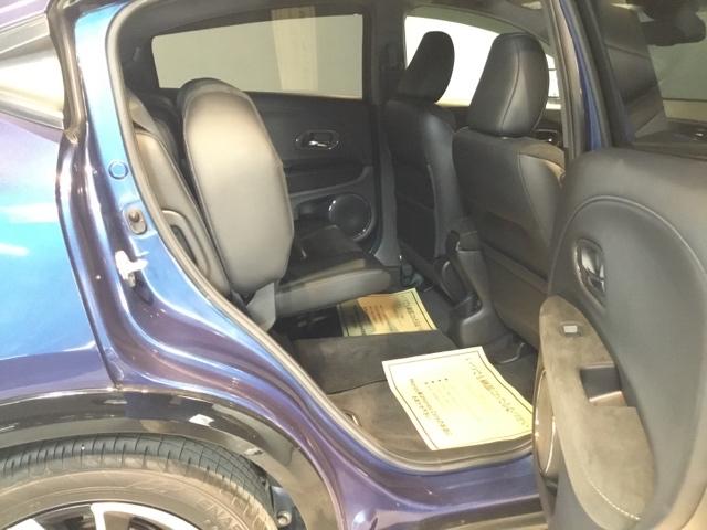 ヴェゼル ＲＳ・ホンダセンシング　ディスプレイオーディオ　ＣＤ　ＥＴＣ　誤発進抑制機能　イモビ　スマキー　サイドＳＲＳ　Ｗエアバッグ　オートクルーズコントロール　シートヒータ　ＬＥＤライト　パワーウインドウ　横滑り防止機能　キーレス（15枚目）