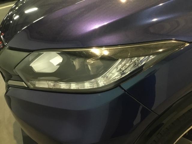 ヴェゼル ＲＳ・ホンダセンシング　ディスプレイオーディオ　ＣＤ　ＥＴＣ　誤発進抑制機能　イモビ　スマキー　サイドＳＲＳ　Ｗエアバッグ　オートクルーズコントロール　シートヒータ　ＬＥＤライト　パワーウインドウ　横滑り防止機能　キーレス（31枚目）