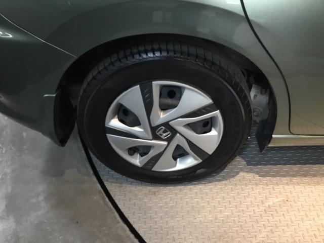 �I�V�����͑�������A�f�U�C���������z�C�[���L���b�v�ł��B