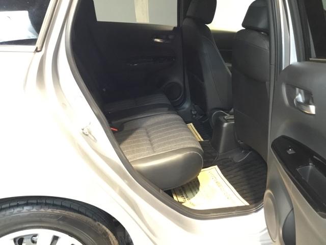 フィット ホーム　メモリーナビ　フルセグ　リアカメラ　ＥＴＣ　衝突軽減Ｂ　前後ソナー　横滑り防止装置　ＤＶＤ再生可　記録簿　ドラレコ　ＵＳＢ　クルーズコントロール　オートエアコン　ＬＥＤヘッドライト　盗難防止装置（14枚目）