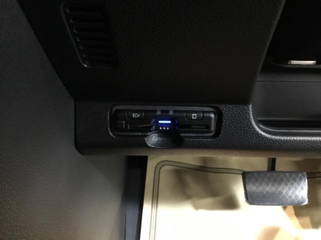 Ｎ－ＯＮＥ プレミアム　試乗車　リアカメラ　ＥＴＣ　両席エアバック　横滑り防止装置　ソナー　禁煙　Ｂカメラ　ＬＥＤヘッドライト　衝突被害軽減ブレーキ　サイドカーテンエアバック　オートクルーズコントロール　ＡＢＳ　ドラレコ（24枚目）