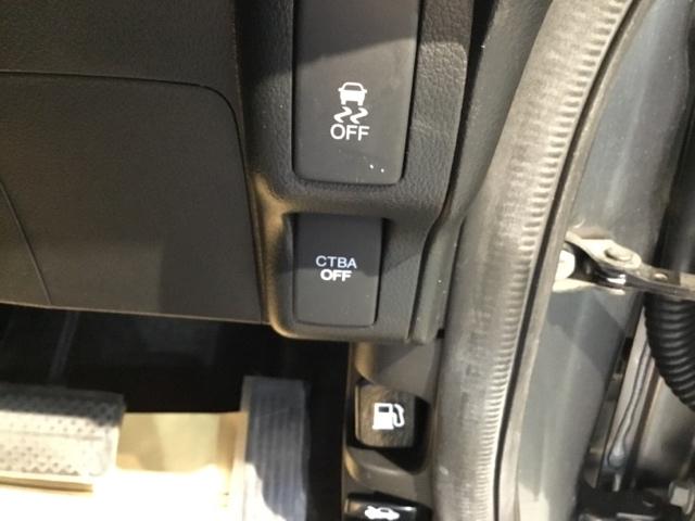 N-BOXカスタム G・Aパッケージ メモリーナビ ETC スペアキー PW 両側スライド片側電動ドア サイドエアバック 横滑り防止機能 スマートキー&プッシュスタート ベンチ席 地デジフルセグTV 盗難警報装置 パワステ ABS エアB(27枚目)