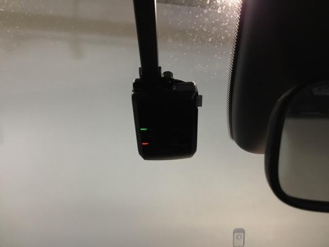 フィット ホーム　メモリーナビ　フルセグ　リアカメラ　ＥＴＣ　ドラレコ　カーテンエアバック　前後障害物センサー　ＶＳＡ　イモビライザー　スマ－トキ－　ＵＳＢ　ＬＥＤヘッドライト　クルコン　禁煙　ＡＢＳ　記録簿　ＡＡＣ（19枚目）