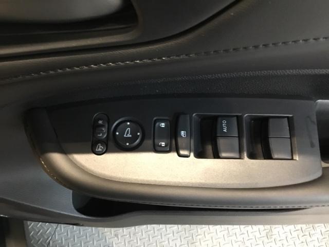 ＷＲ－Ｖ Ｚ＋ブラックスタイル　禁煙車　メモリーナビ　フルセグ　リアカメラ　ＥＴＣ　ドラレコ　Ｐセンサー　スマキー　ＬＥＤヘッドランプ　サイドエアバッグ　クルーズコントロール　ＵＳＢ　整備記録簿　盗難防止システム　オートエアコン（17枚目）