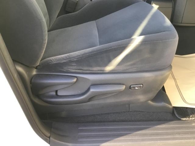 �蓮�̃��o�[���g���āA�V�[�g�̍�����w������̊p�x��ς��邱�Ƃ��ł��܂��B