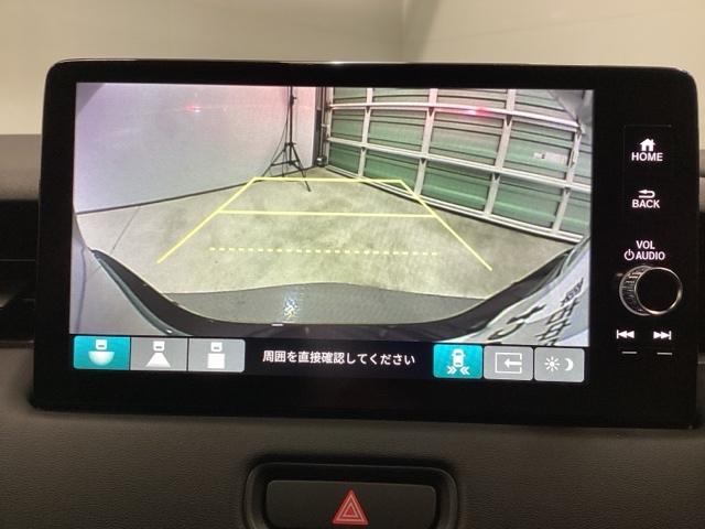 ヴェゼル ｅ：ＨＥＶＲＳ　リアカメラ　電動リアゲート　ＥＴＣ　ＬＥＤヘッドランプ　オートエアコン　パーキングセンサー　誤発進抑制機能　Ｂカメラ　オートマチックハイビーム　ＵＳＢ　スマートキー　フルセグ　パワーテールゲート（11枚目）