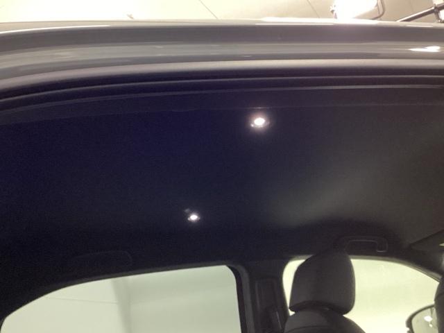 ヴェゼル ｅ：ＨＥＶＲＳ　リアカメラ　電動リアゲート　ＥＴＣ　ＬＥＤヘッドランプ　オートエアコン　パーキングセンサー　誤発進抑制機能　Ｂカメラ　オートマチックハイビーム　ＵＳＢ　スマートキー　フルセグ　パワーテールゲート（35枚目）