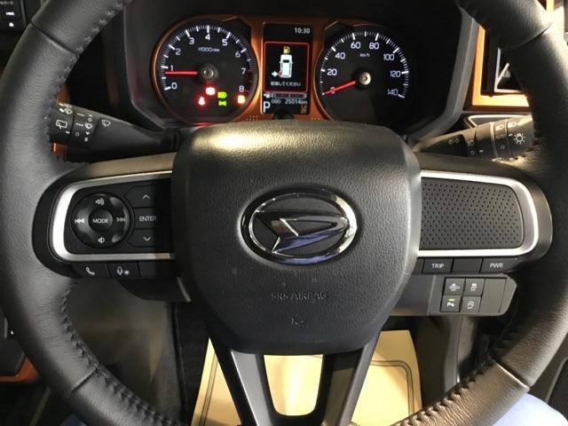 タフト Ｇ　メモリーナビ　リアカメラ　ＥＴＣ　踏み間違い防止装置　ＴＶナビ　サンル－フ　シートヒータ　ＵＳＢ　セキュリティーアラーム　ＡＣ　Ｂカメラ　ＤＶＤ　スマキー　キーフリー　サイドエアバッグ　地デジ　ＡＢＳ（3枚目）