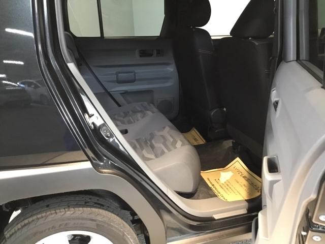 タフト Ｇ　メモリーナビ　リアカメラ　ＥＴＣ　踏み間違い防止装置　ＴＶナビ　サンル－フ　シートヒータ　ＵＳＢ　セキュリティーアラーム　ＡＣ　Ｂカメラ　ＤＶＤ　スマキー　キーフリー　サイドエアバッグ　地デジ　ＡＢＳ（13枚目）