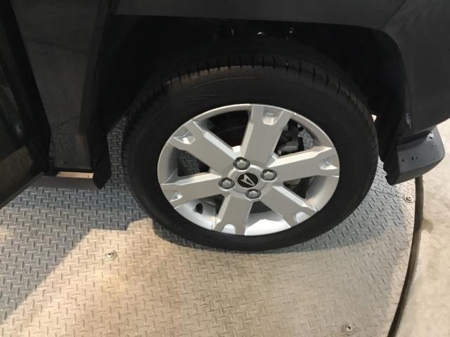 タフト Ｇ　メモリーナビ　リアカメラ　ＥＴＣ　踏み間違い防止装置　ＴＶナビ　サンル－フ　シートヒータ　ＵＳＢ　セキュリティーアラーム　ＡＣ　Ｂカメラ　ＤＶＤ　スマキー　キーフリー　サイドエアバッグ　地デジ　ＡＢＳ（33枚目）