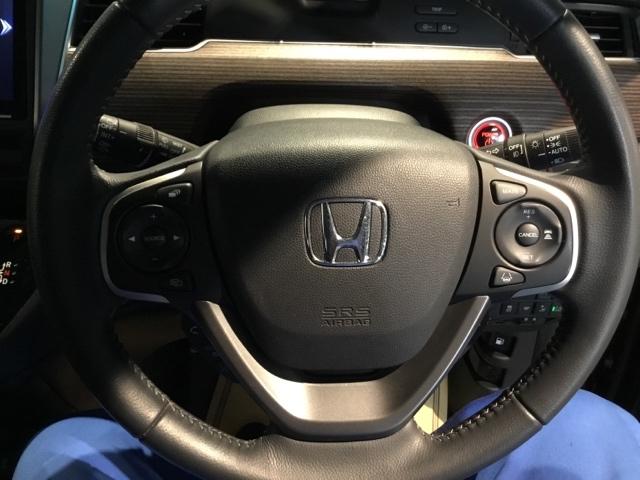 フリードハイブリッド ハイブリッド・クロスターホンダセンシング　両側電動スライドドア　ＥＴＣ　リアカメラ　追従式クルーズコントロール　後カメラ　盗難防止　スマートキー　ＶＳＡ　ＡＢＳ　エアバッグ　ＥＣＯモード　キーフリー　運転席助手席エアバッグ　カーテンエアバッグ（3枚目）