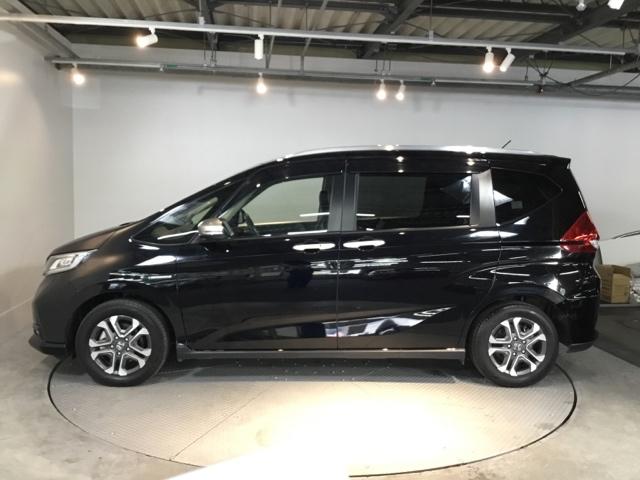 フリードハイブリッド ハイブリッド・クロスターホンダセンシング　両側電動スライドドア　ＥＴＣ　リアカメラ　追従式クルーズコントロール　後カメラ　盗難防止　スマートキー　ＶＳＡ　ＡＢＳ　エアバッグ　ＥＣＯモード　キーフリー　運転席助手席エアバッグ　カーテンエアバッグ（7枚目）