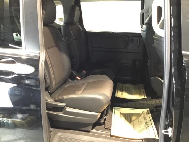 フリードハイブリッド ハイブリッド・クロスターホンダセンシング　両側電動スライドドア　ＥＴＣ　リアカメラ　追従式クルーズコントロール　後カメラ　盗難防止　スマートキー　ＶＳＡ　ＡＢＳ　エアバッグ　ＥＣＯモード　キーフリー　運転席助手席エアバッグ　カーテンエアバッグ（12枚目）