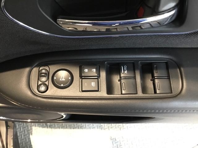 ヴェゼル Ｘ・ホンダセンシング　リアカメラ　ＥＴＣ　リアカメラ　ＵＳＢ入力　スマートキープッシュスタート　地デジＴＶ　ＬＥＤライト　サイドエアバック　アダプティブクルーズ　Ｗエアバッグ　セキュリティアラーム　オートエアコン　Ｒカメラ（17枚目）