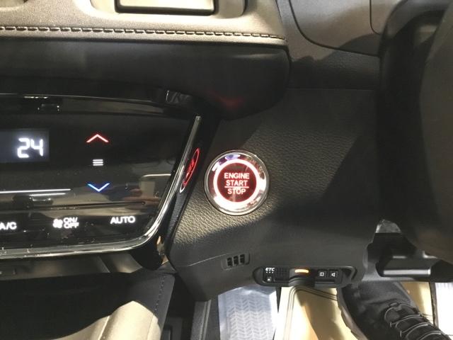 ヴェゼル Ｘ・ホンダセンシング　リアカメラ　ＥＴＣ　リアカメラ　ＵＳＢ入力　スマートキープッシュスタート　地デジＴＶ　ＬＥＤライト　サイドエアバック　アダプティブクルーズ　Ｗエアバッグ　セキュリティアラーム　オートエアコン　Ｒカメラ（22枚目）