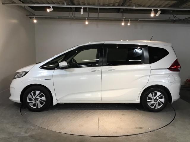 フリードハイブリッド ハイブリッド・Ｇホンダセンシング　リアカメラ　メモリーナビ　ＥＴＣ　Ｗエアバッグ　ミュージックプレイヤー接続可　記録簿付　クルコン　ＤＶＤ再生　Ｒカメ　ナビＴＶ　ＬＥＤライト　ＶＳＡ　地デジＴＶ　ＡＢＳ　アイスト　運転席エアバッグ（7枚目）