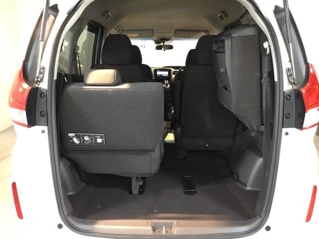 フリードハイブリッド ハイブリッド・Ｇホンダセンシング　リアカメラ　メモリーナビ　ＥＴＣ　Ｗエアバッグ　ミュージックプレイヤー接続可　記録簿付　クルコン　ＤＶＤ再生　Ｒカメ　ナビＴＶ　ＬＥＤライト　ＶＳＡ　地デジＴＶ　ＡＢＳ　アイスト　運転席エアバッグ（11枚目）