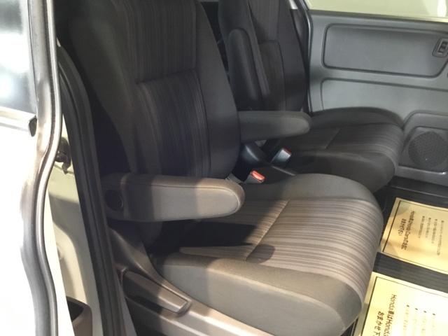 フリードハイブリッド ハイブリッド・Ｇホンダセンシング　リアカメラ　メモリーナビ　ＥＴＣ　Ｗエアバッグ　ミュージックプレイヤー接続可　記録簿付　クルコン　ＤＶＤ再生　Ｒカメ　ナビＴＶ　ＬＥＤライト　ＶＳＡ　地デジＴＶ　ＡＢＳ　アイスト　運転席エアバッグ（14枚目）