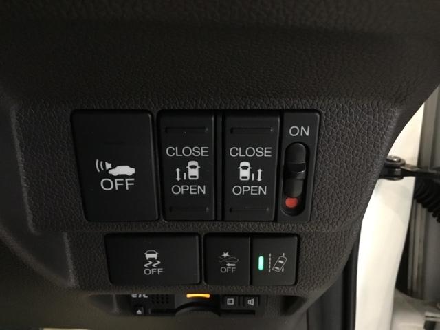 フリードハイブリッド ハイブリッド・Ｇホンダセンシング　リアカメラ　メモリーナビ　ＥＴＣ　Ｗエアバッグ　ミュージックプレイヤー接続可　記録簿付　クルコン　ＤＶＤ再生　Ｒカメ　ナビＴＶ　ＬＥＤライト　ＶＳＡ　地デジＴＶ　ＡＢＳ　アイスト　運転席エアバッグ（25枚目）