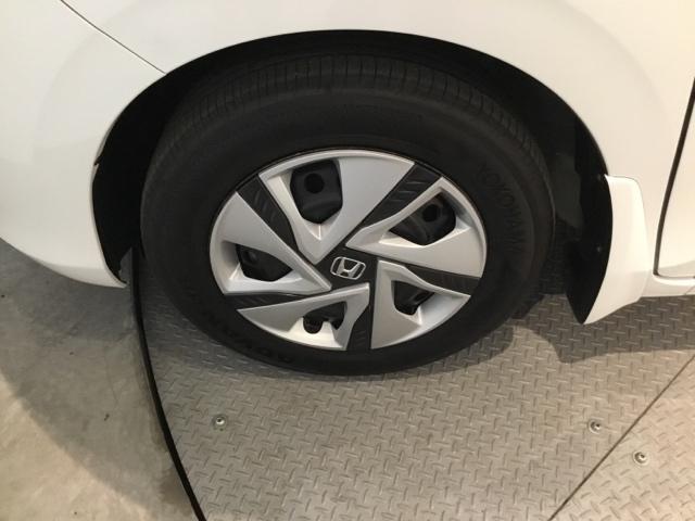 フリードハイブリッド ハイブリッド・Ｇホンダセンシング　リアカメラ　メモリーナビ　ＥＴＣ　Ｗエアバッグ　ミュージックプレイヤー接続可　記録簿付　クルコン　ＤＶＤ再生　Ｒカメ　ナビＴＶ　ＬＥＤライト　ＶＳＡ　地デジＴＶ　ＡＢＳ　アイスト　運転席エアバッグ（32枚目）