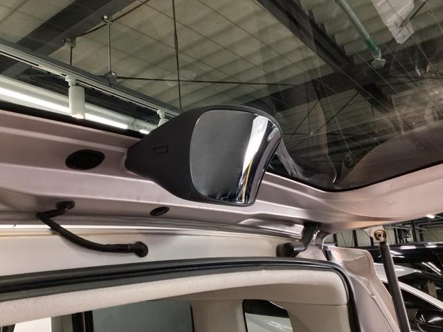 Ｇ・Ｌパッケージ　電動格納ミラー　片側電動スライドドア　オートミラー　盗難防止機能　アイドルストップ　助手席エアバック　ベンチ　インテリジェントキー　エアバック付き　衝突安全ボディ　キーフリ－　ＡＵＴＯエアコン（画像10）