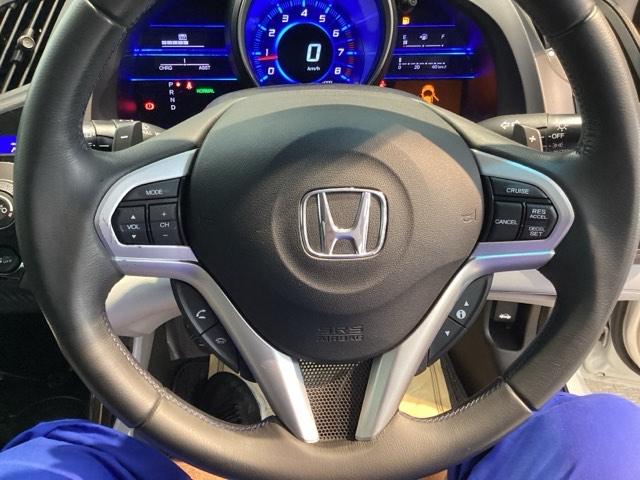 α　純正ＨＤＤナビ　リアカメラ　ＥＴＣ　スマキ－　運転席助手席エアバッグ　イモビライザー　記録簿　運転席エアバック　キーレスエントリー　衝突安全ボディ　ＡＣ　ＡＵＴＯライト　パワーウインドウ　ＡＢＳ（画像2）